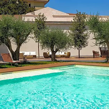 Hotel Antum 4*