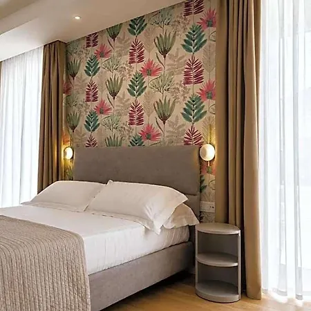Antum Hotel 4*